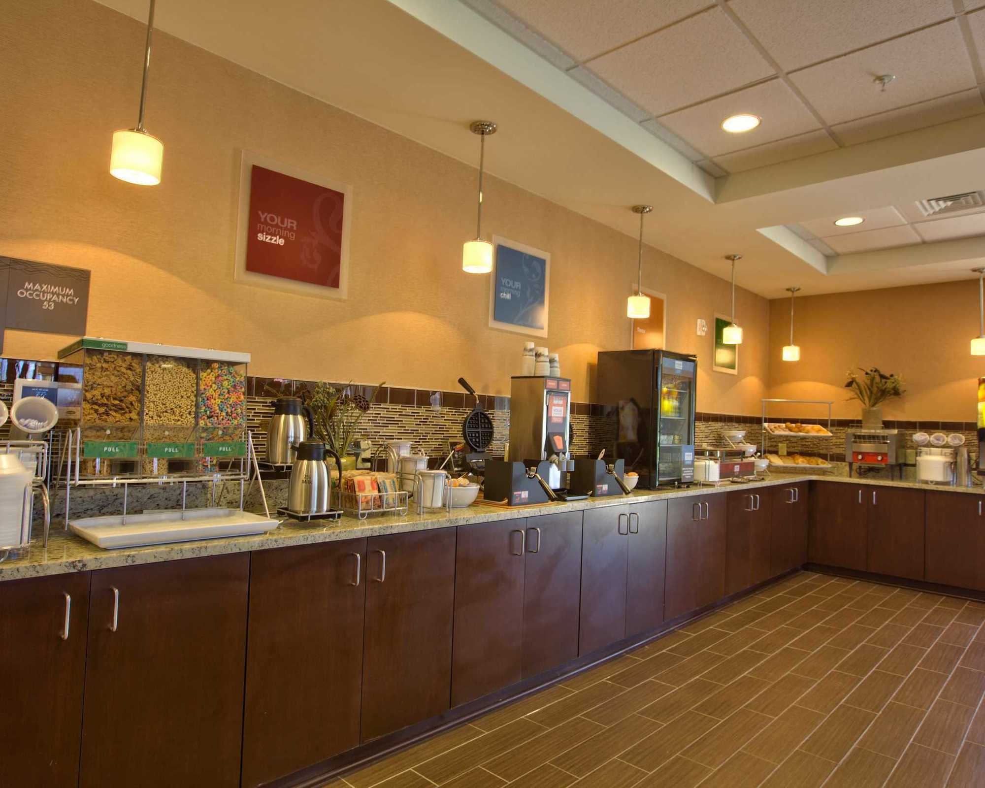 Comfort Inn & Suites Dothan East Facilities photo