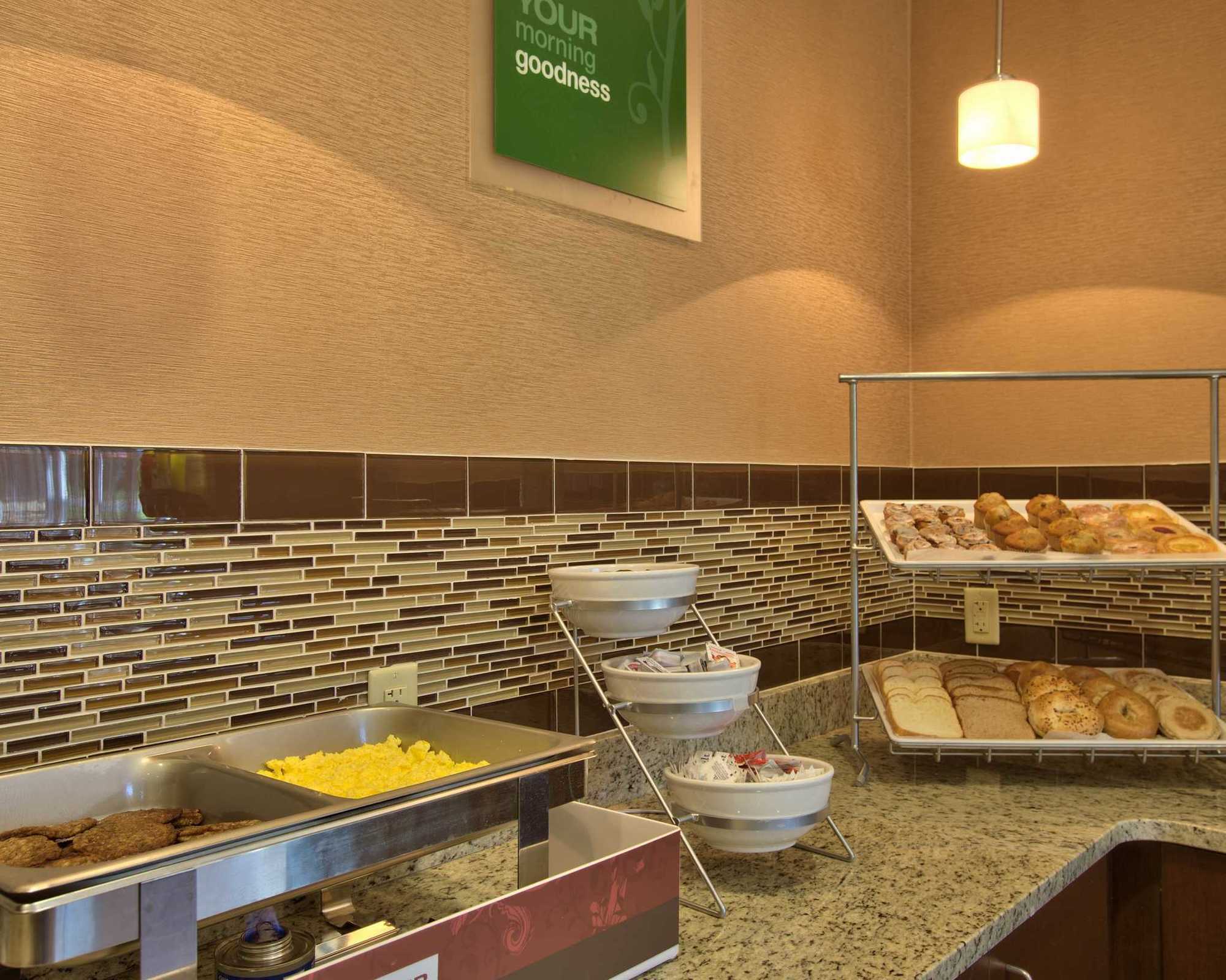 Comfort Inn & Suites Dothan East Facilities photo